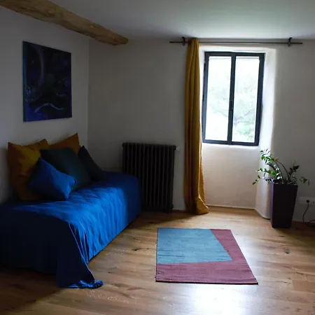 Les Herbes Folles 3*