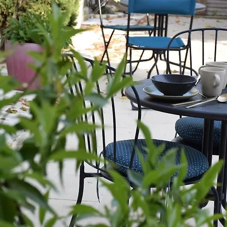 Les Herbes Folles 3* Courcoury